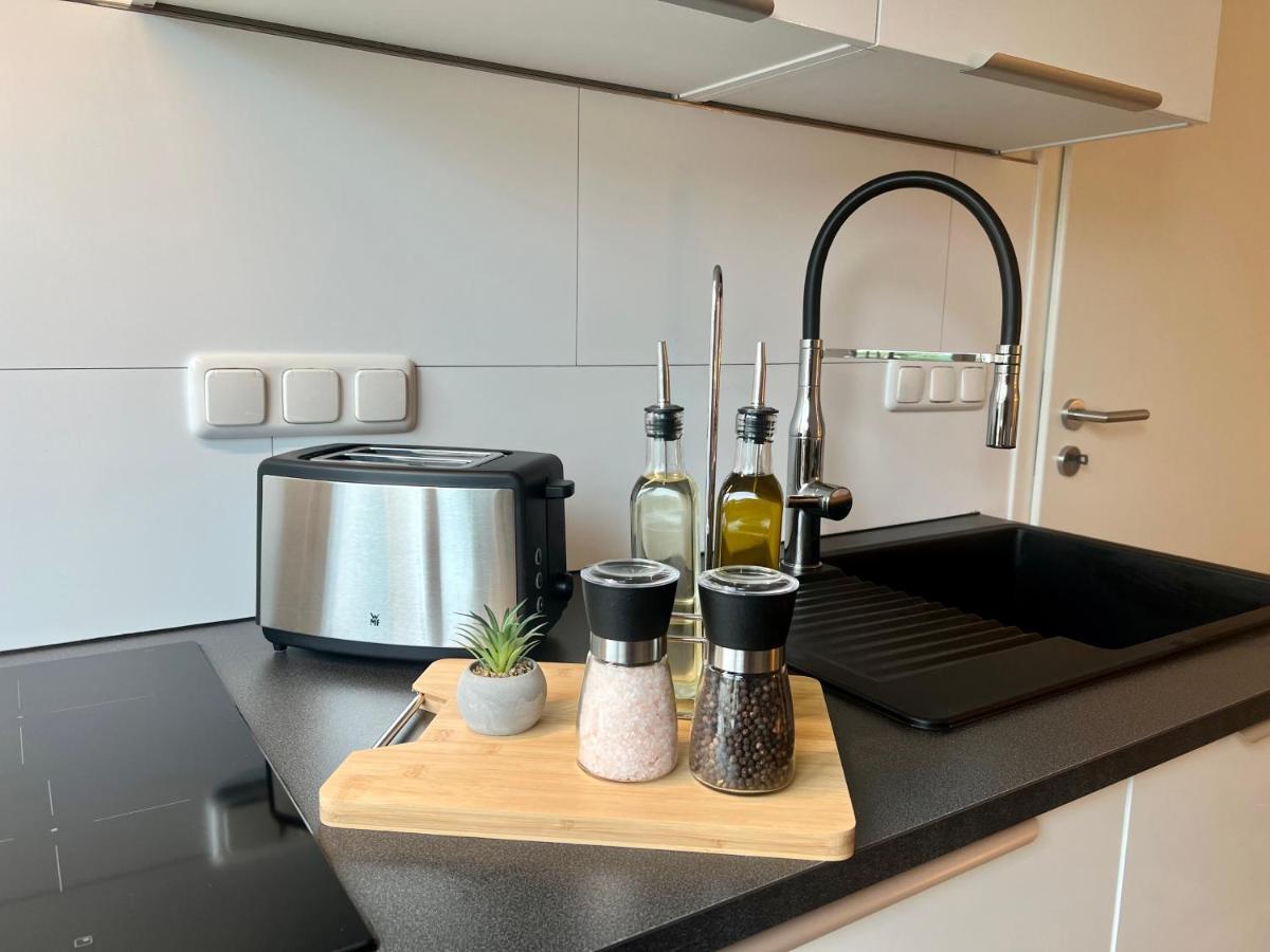 Design Apartment Mit Balkon - Kueche - Netflix 에센 외부 사진
