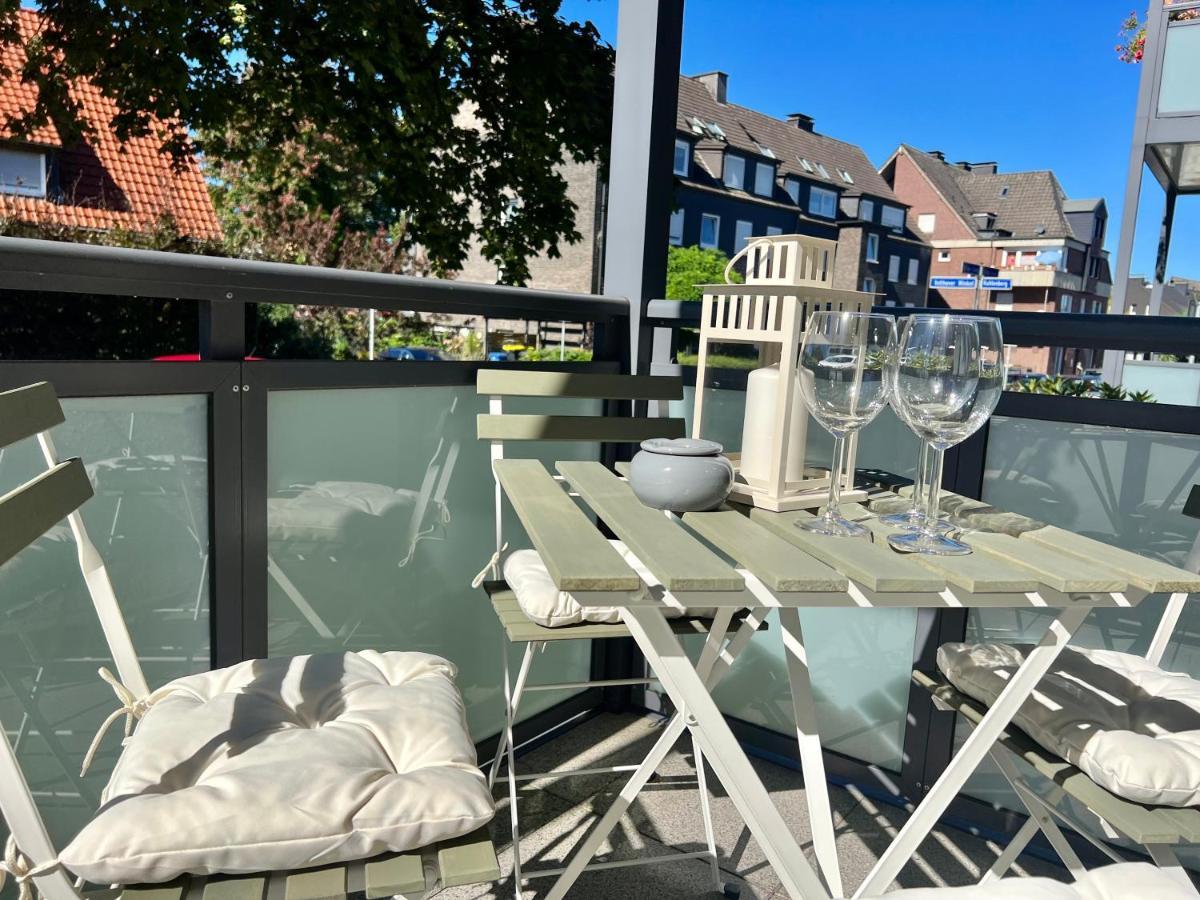 Design Apartment Mit Balkon - Kueche - Netflix 에센 외부 사진